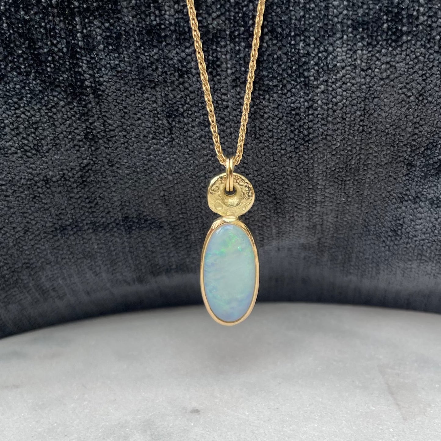 9ct gold Opal Moonrock pendant